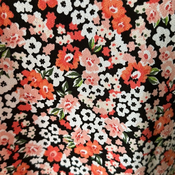 🌺🌺Adrienne Vittadini Short Sleeved Top🌺🌺 - Picture 6 of 8